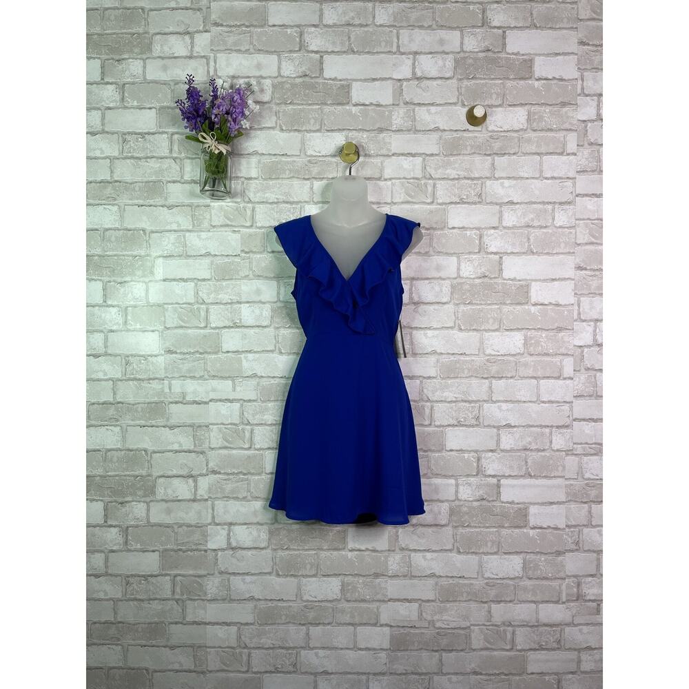 NWT Lulu’s Blue V-Neck Dress